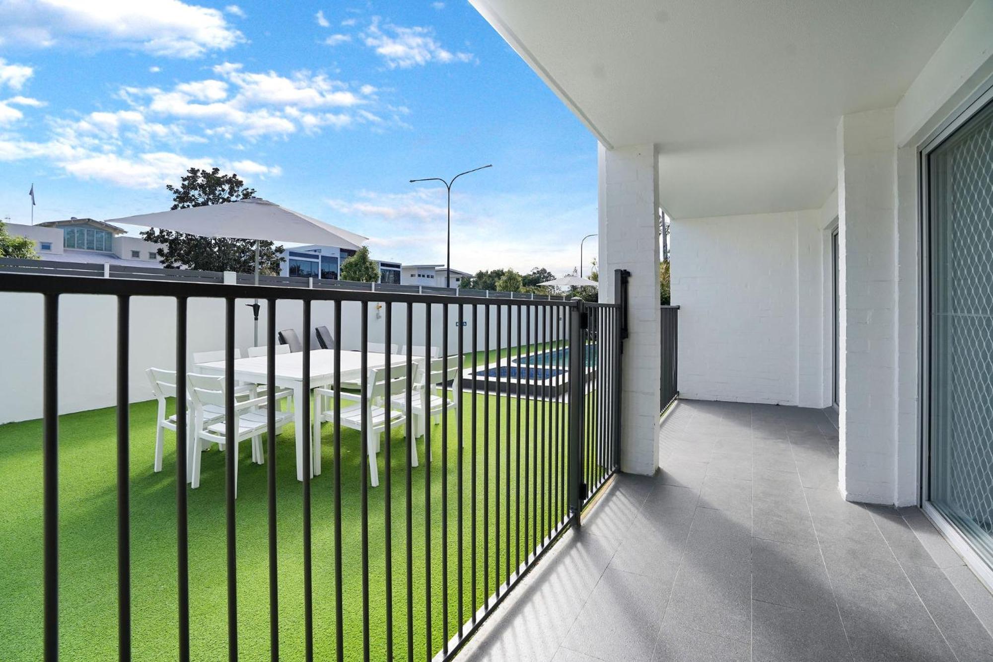 Noosa Parade Holiday Inn Bilik gambar