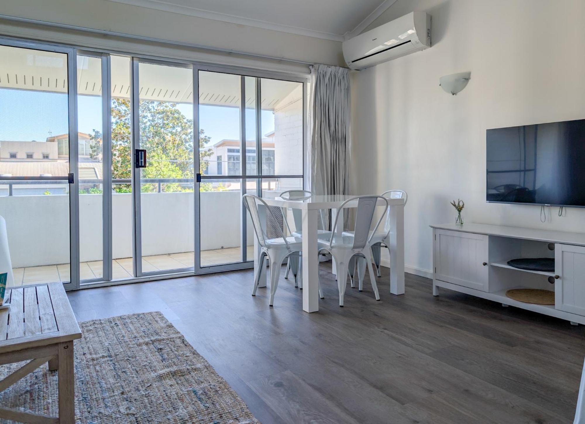 Noosa Parade Holiday Inn Luaran gambar